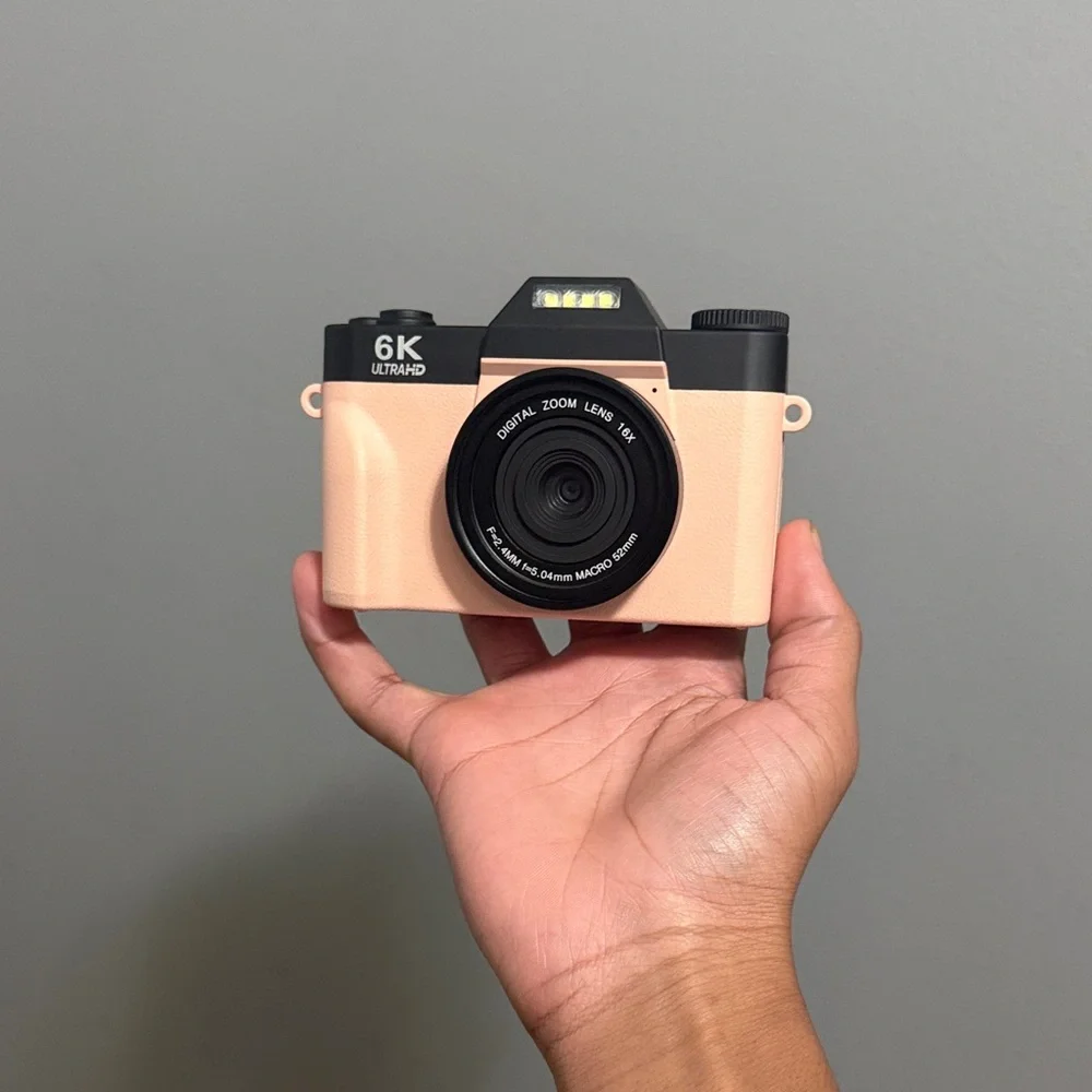 6K Ultrahd Digital Camera - Black and Tan